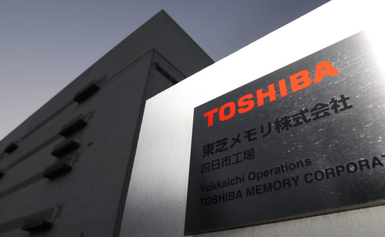 Toshiba Meresmikan Fasilitas BiCS FLASH Terbesar dan Paling Mutakhir di Dunia