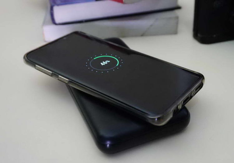 Power Bank ACMIC W10PRO Dukung Pengisian Baterai Cepat dan Nirkabel dengan Harga Terjangkau