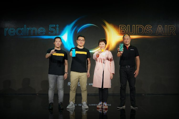 Telah Resmi Dirilis! Inilah Harga Realme Buds Air Dan Realme 5i