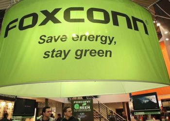 Foxconn Menyetop Produksi iPhone Dikarenakan Virus Corona