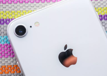 Apple Menunda Peluncuran iPhone 9, Ada Apa?