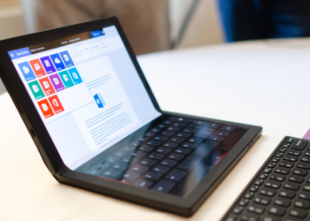 Lenovo Rilis Foldable Laptop Pertama, ThinkPad X1 Fold
