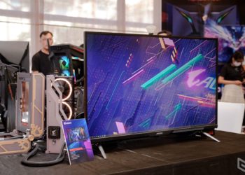 Gigabyte Aorus Pamerkan FV43U di Vietnam