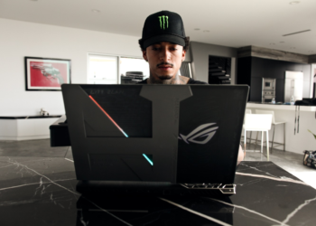 Laptop Bertema eSports dan skateboarding, ASUS ROG Strix Nyjah Huston Special Edition