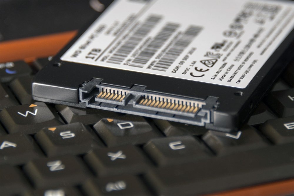 Salah satu masalah laptop gaming yang umum adalah kapasitas RAM yang kurang.