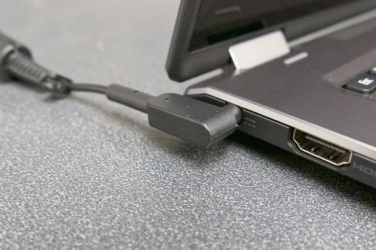 Perangkat Yang Bisa digunakan Untuk Isi Baterai Laptop