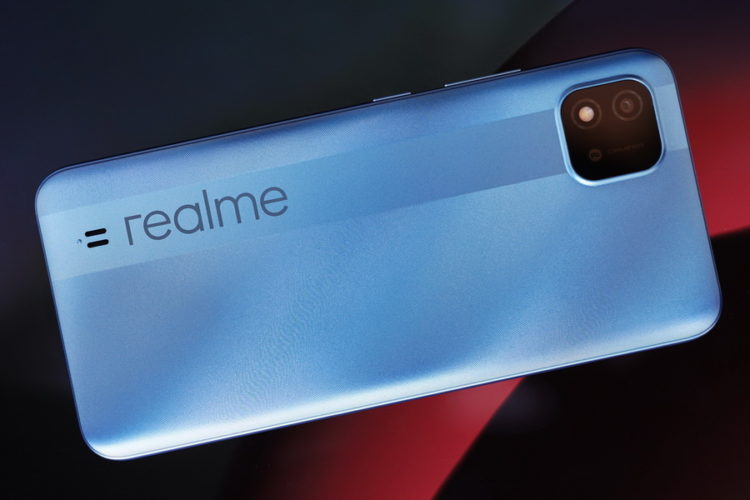 realme C11 2021, Hape Sejutaan Baterai Badak
