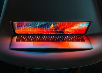 laptop desain grafis terbaik 2021