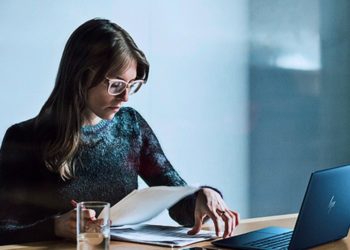 Deretan Laptop HP Dengan Baterai Paling Tahan Lama