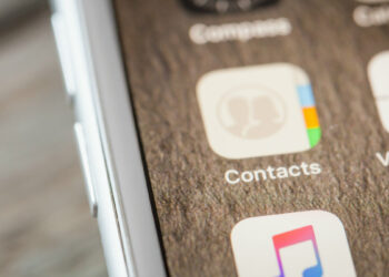 Cara Menghapus Banyak Kontak Sekaligus di iPhone!