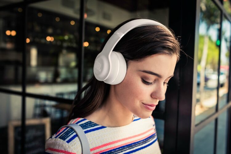 Headphone tahan lama