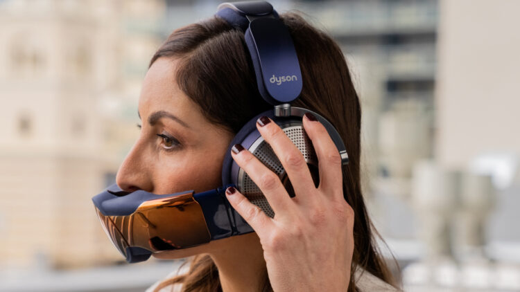 Headphone Dyson Zone Bawakan Teknologi Air-Purifying!