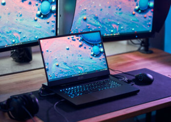 MSI Demo Titan GT77, Performa Mencapai 30.000 nits di Cinebench