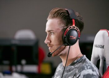 Headset Gaming vs Headphone, Simak Perbedaannya di Sini!