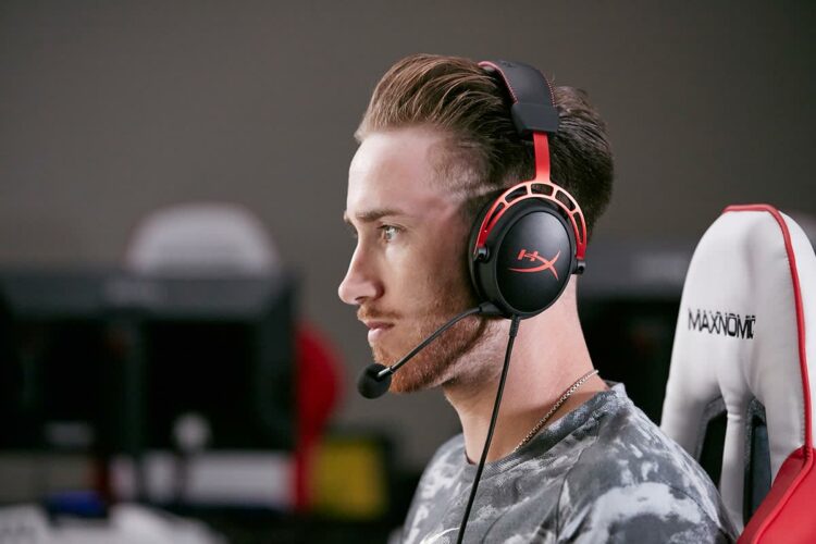 Headset Gaming vs Headphone, Simak Perbedaannya di Sini!