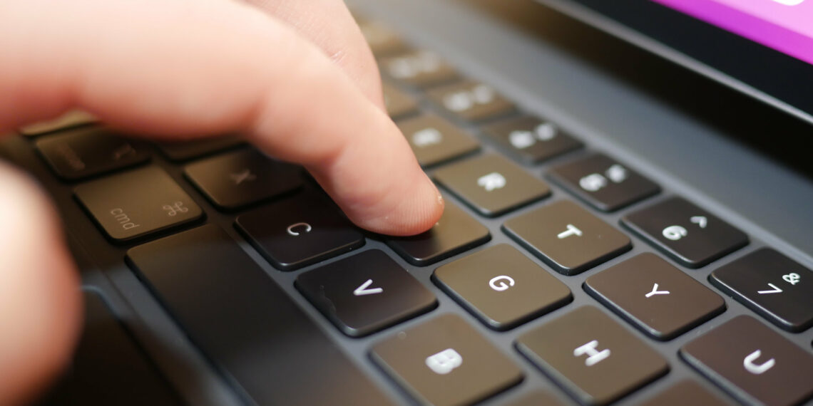Cara Copy Paste di Mac Lengkap Beserta Shortcut Keyboard!