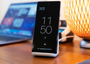 Google Pixel Stand 2