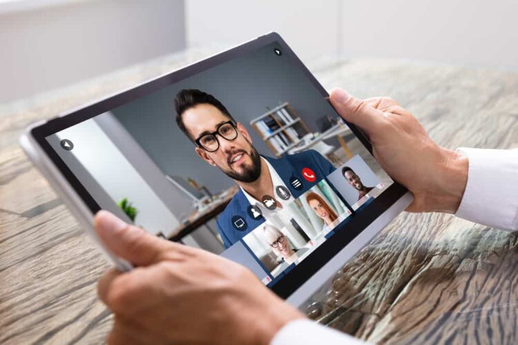 12 Rekomendasi Laptop Touchscreen Terbaik 2023