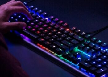 ASUS Luncurkan Keyboard ROG Azoth, Simak Spesifikasinya!