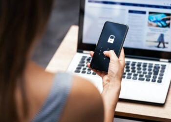 8 Cara Melindungi Smartphone dari Peretas atau Hacker