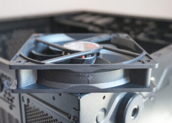 Cara Pasang Fan Casing di Komputer atau Menggantinya