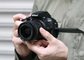 15 Rekomendasi Kamera DSLR Terbaik Beserta Harganya 2023