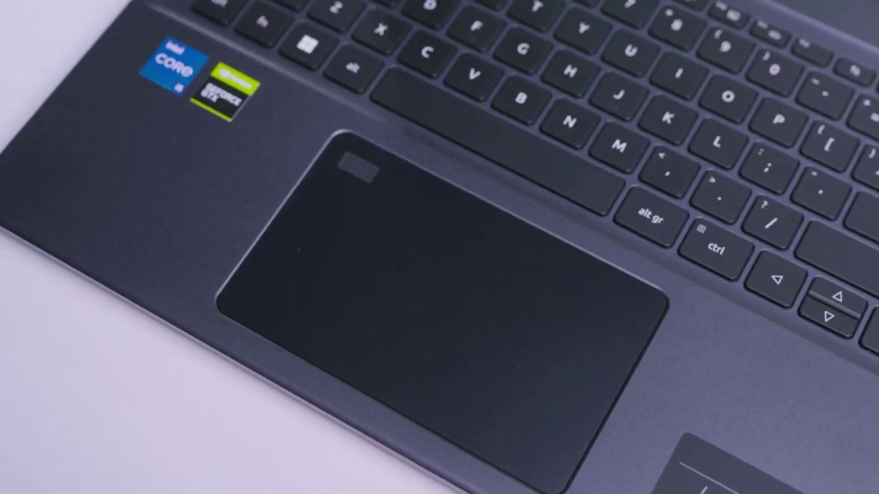 Keyboard dan Touchpad Acer Aspire 7 Gaming