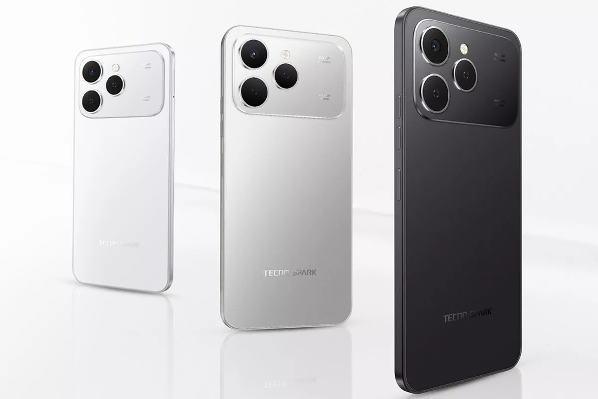 Smartphone dengan angka besar (mewakili baterai 6500 mAh/7000 mAh atau RAM/ROM), menyiratkan salah satu spek unggulan TECNO Spark 40.