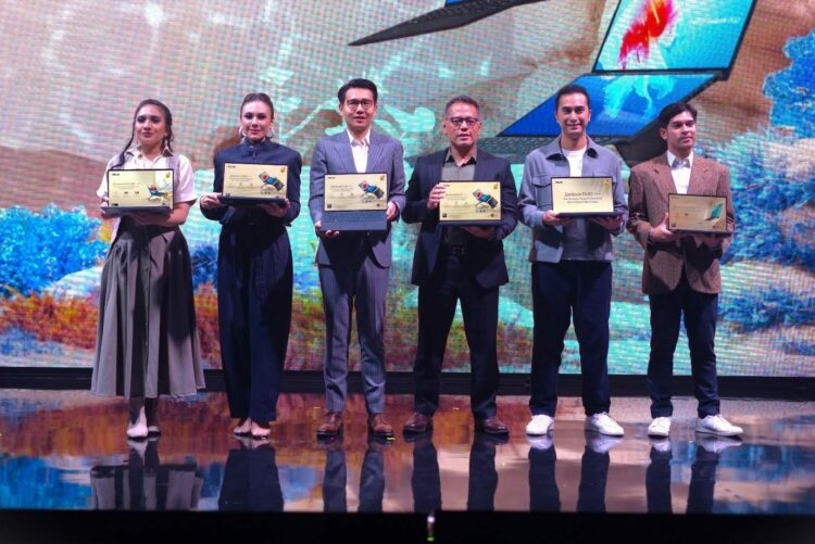 ASUS Zenbook DUO Resmi Rilis di Indonesia
