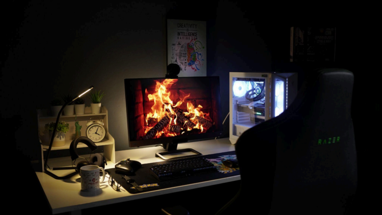 PRESS RELEASE: XENOM PC GRAPHIGLOW - Enhanced by NVIDIA STUDIO