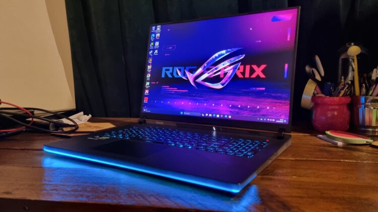 ASUS ROG Strix Scar 18