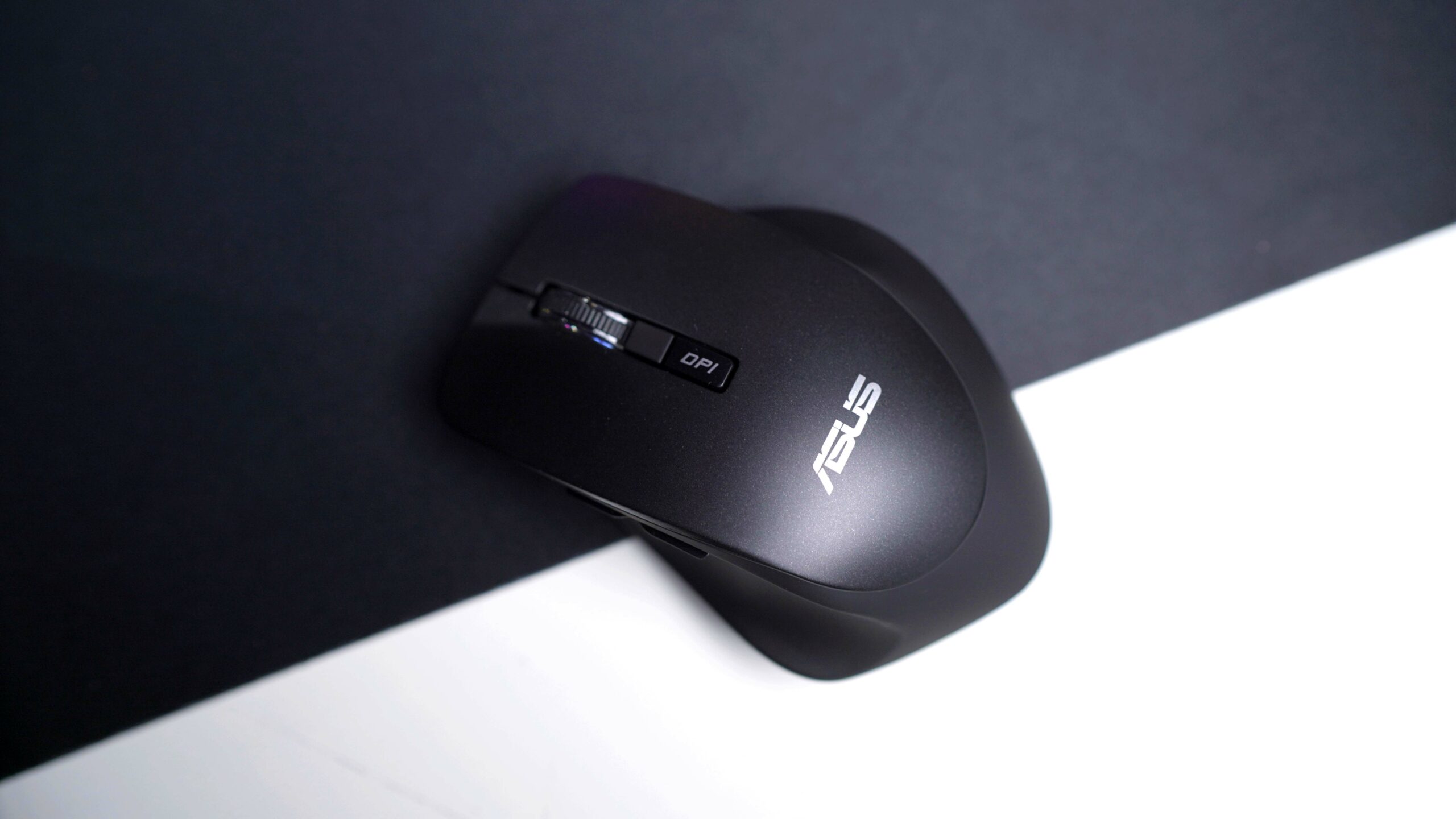 Desain Mouse ASUS WT425