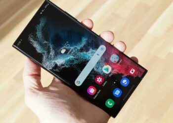 smartphone layar lengkung