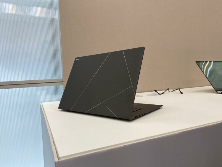 ASUS Zenbook S16 2024