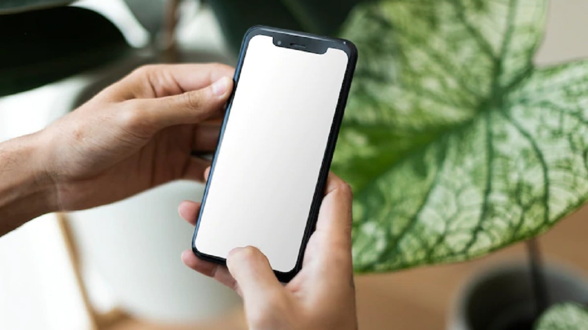 Layar HP sering berkedip