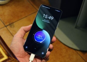 Teknologi Charging 320W