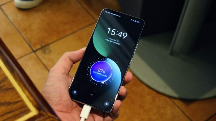 Teknologi Charging 320W