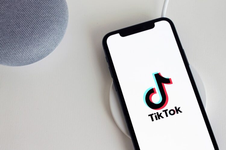 komentar di TikTok