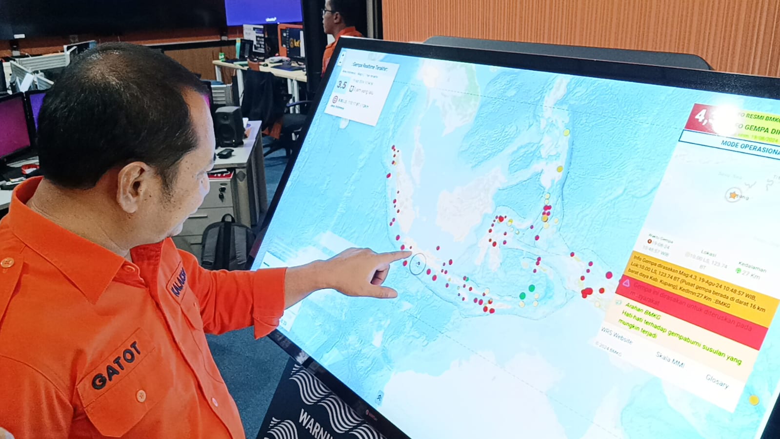 aplikasi alarm gempa