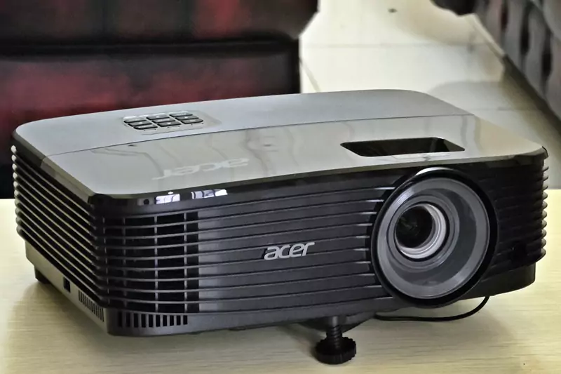 proyektor Acer