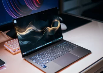 Laptop Tipis dan Ringan ASUS Zenbook S 14 OLED