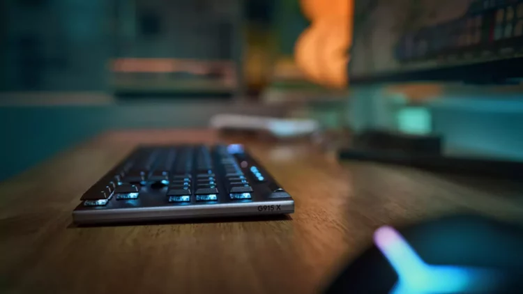 Logitech G915 X
