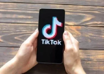 menyimpan foto dari TikTok