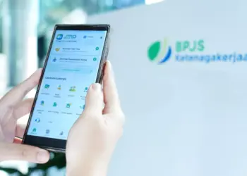 Tampilan layar smartphone yang menunjukkan aplikasi atau website resmi BPJS Ketenagakerjaan, siap untuk melakukan pengecekan saldo JHT.