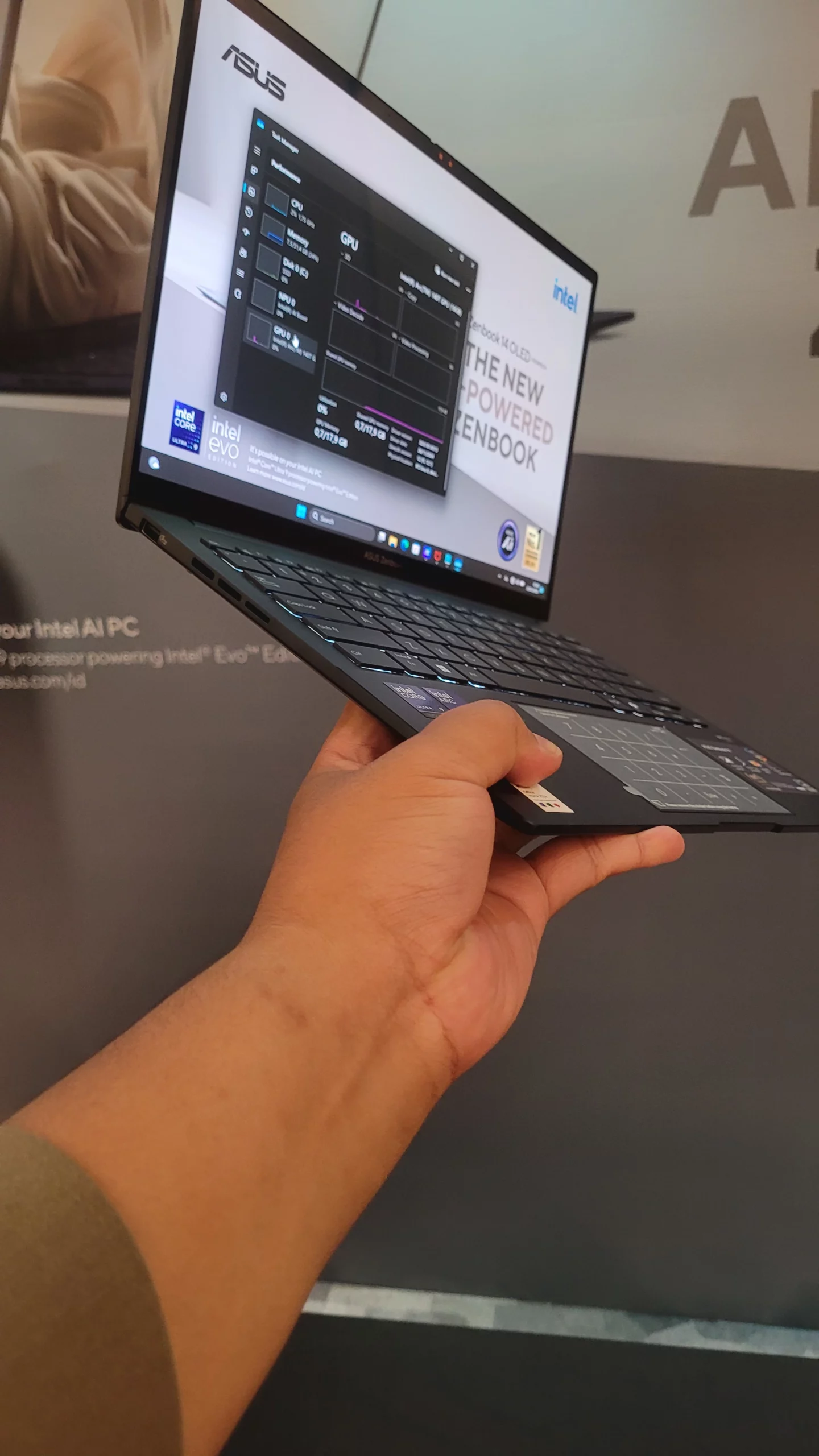 Zenbook 14 OLED (UX3405CA)