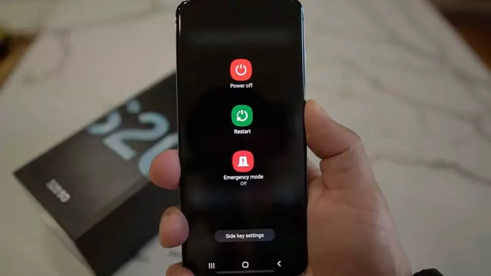 HP Samsung sering restart