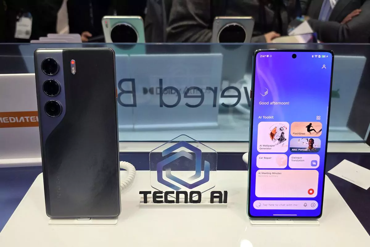 Tecno Camon 40 Pro