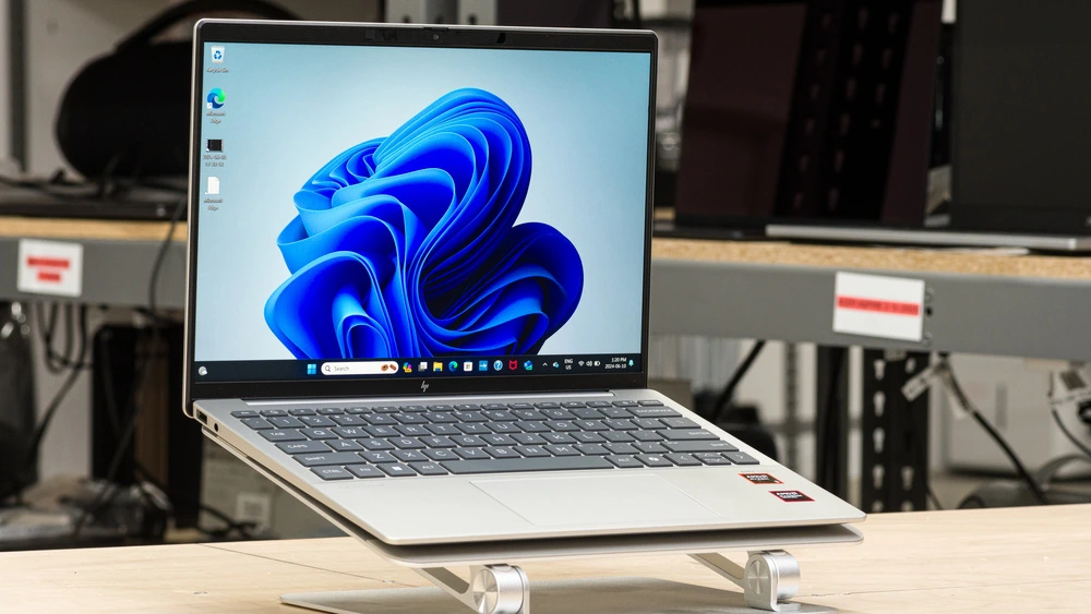 Laptop AI dengan AMD Ryzen™ AI