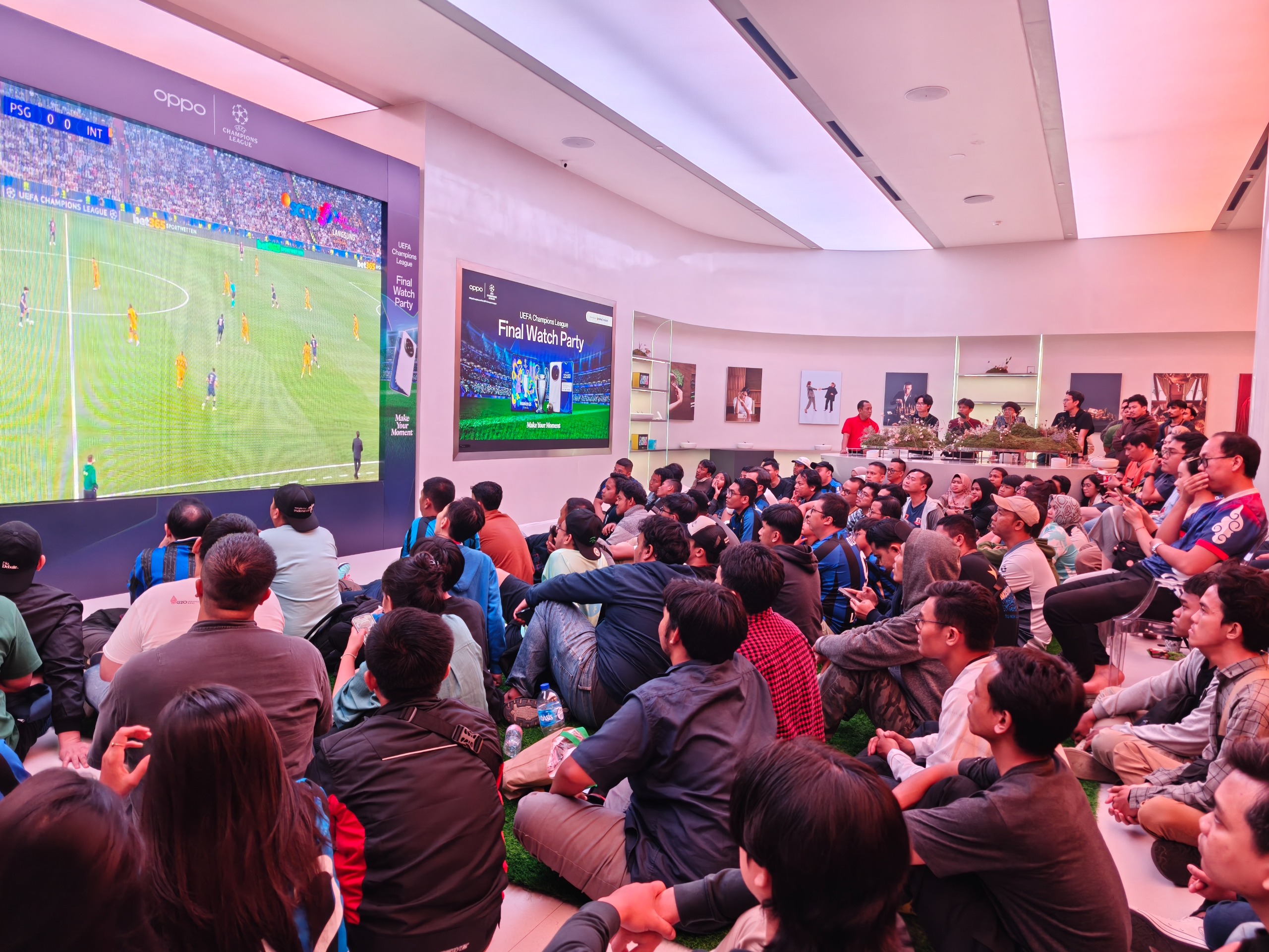 Abadikan Momen Penuh Sejarah Lewat Kamera OPPO