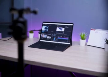 Review ASUS ROG Flow Z13 2025: Laptop Gaming Detachable dengan Performa iGPU Melebihi RTX 4060?